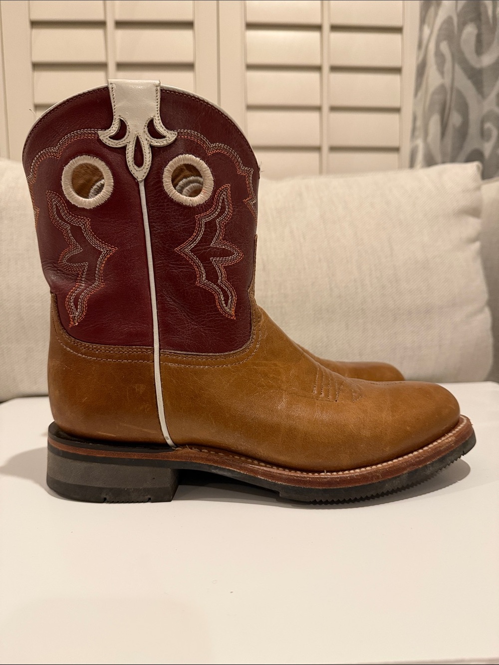 Authentic Lucchese Leather Barn Brown and Burgundy Western Boots size 9.5